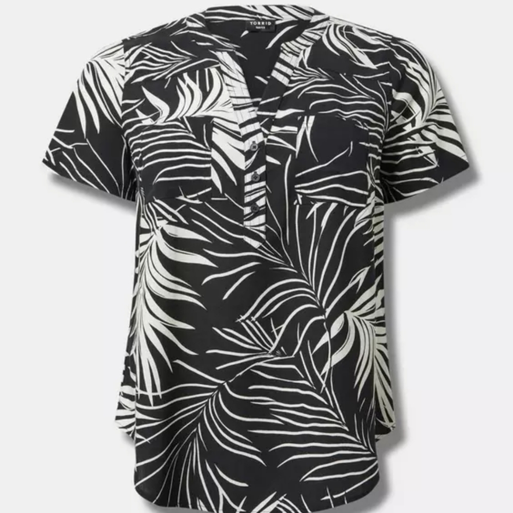 Torrid 1 1X 14/16 Short Sleeve Harper Challis Black White Tropical Top Blouse
